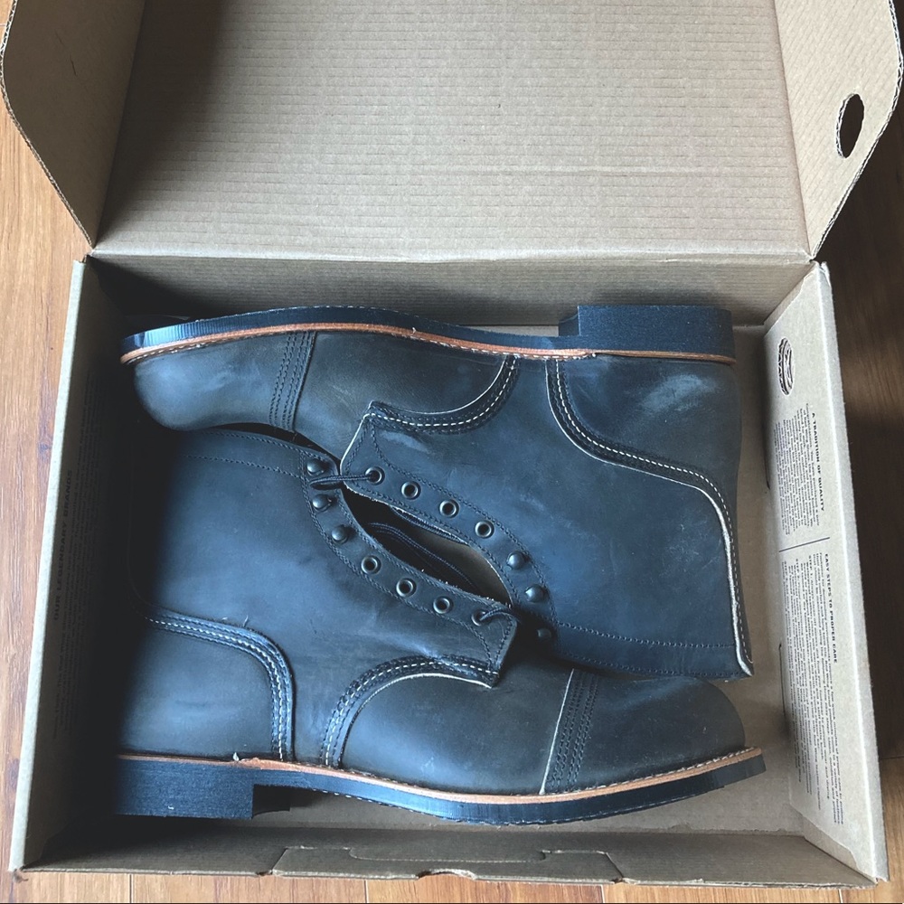 Red Wing Iron Rangers (charcoal, size 13)